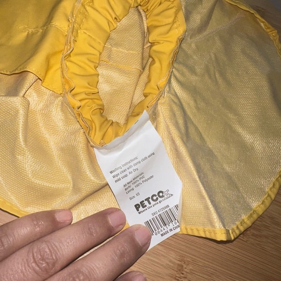 Petco dog raincoat NWT - Picture 8 of 8